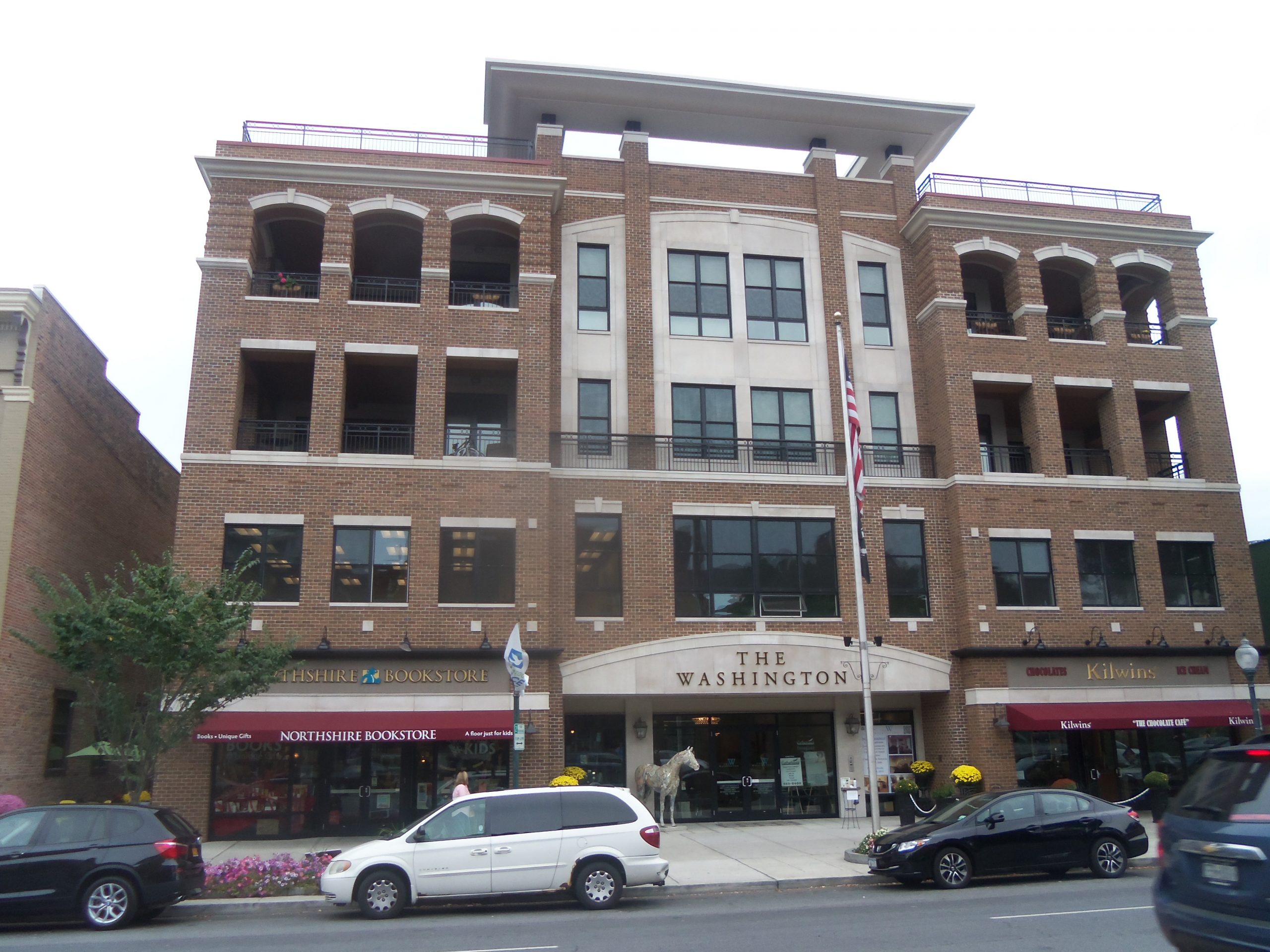 The Washington, 422 Broadway, Saratoga, NY, Walnut Watex T2 Jumbo (3)