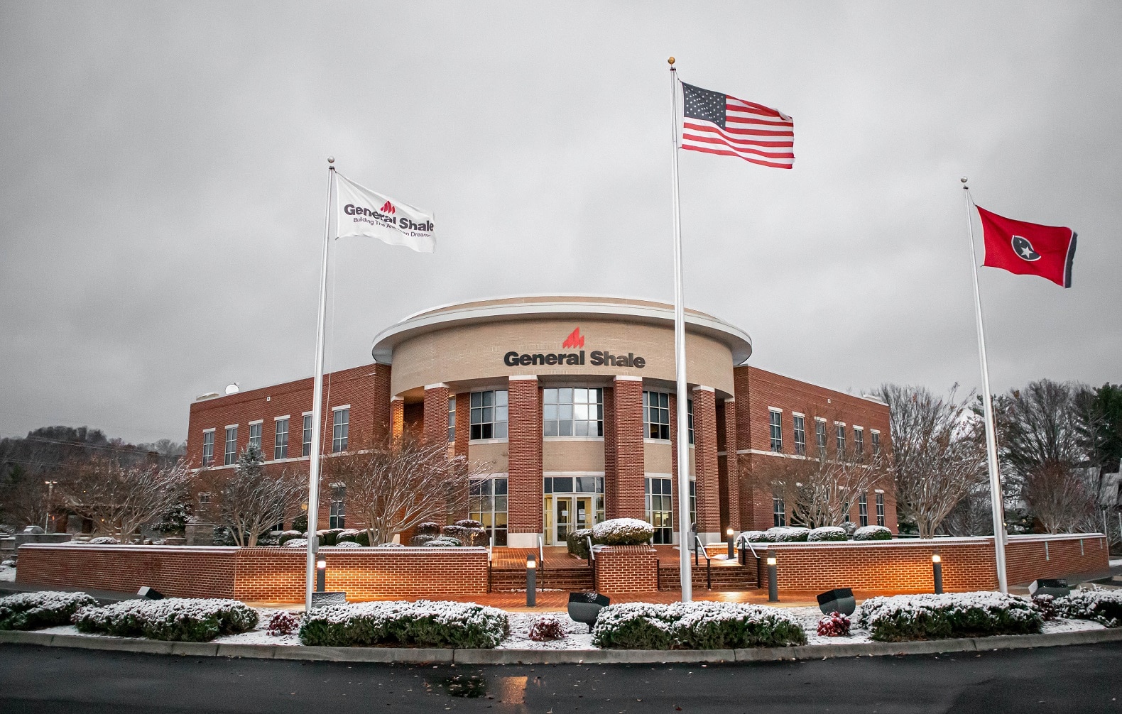 Red-Centennial-CorporateOffice-Snow2